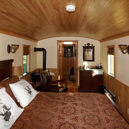 Clearview Station & Caboose B&B Creemore Exterior foto